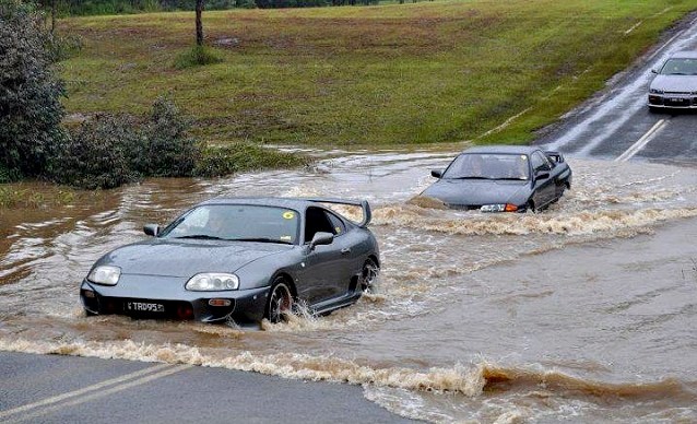 implicaciones danos y recomendaciones cuando se inunda un vehiculo